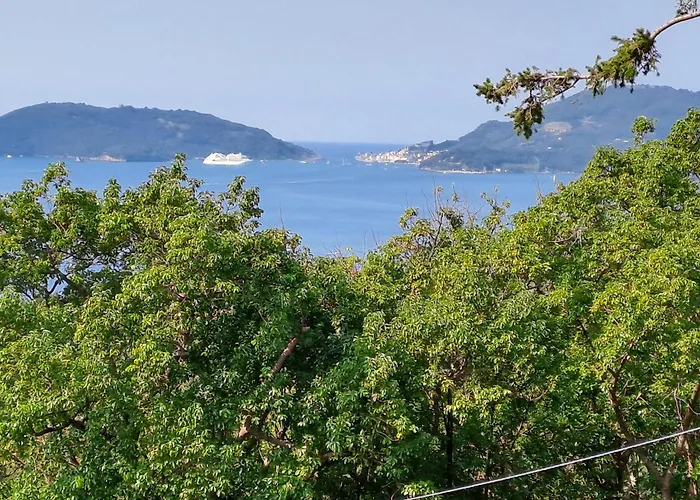 Con Vista Sul Golfo Lägenhet